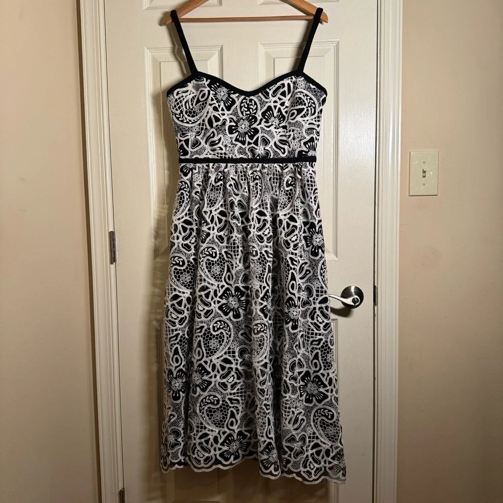 MONIQUE LHUILLIER floral sleeveless midi dress in ecru/black Size 12 - Picture 6 of 14